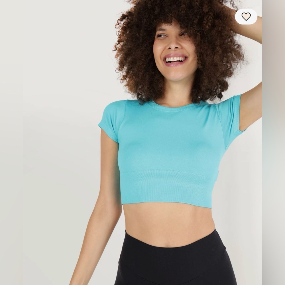 OFFLINE By Aerie Sidewalk Seamless Cropped T-Shirt